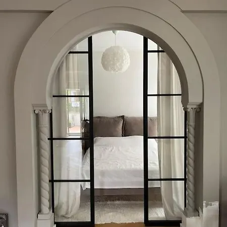 아파트 Stunning 1bd Flat With 50m2 Terrace In The Center