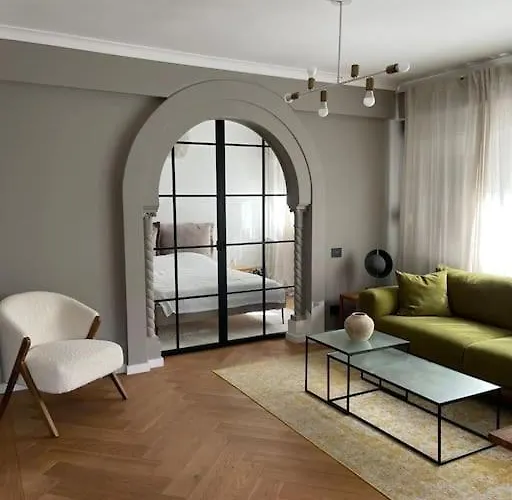 Stunning 1bd Flat With 50m2 Terrace In The Center Bucarest
