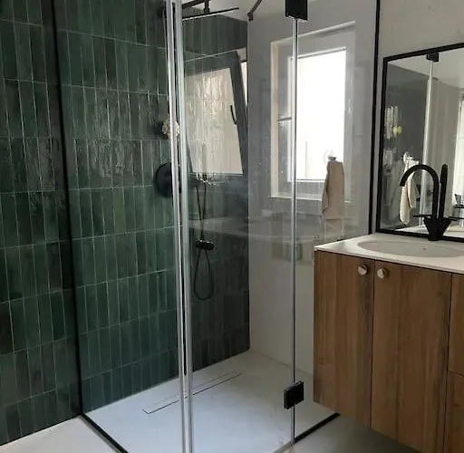 Stunning 1bd Flat With 50m2 Terrace In The Center Apartman Bukarest