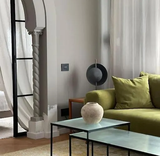 Stunning 1bd Flat With 50m2 Terrace In The Center 아파트 *